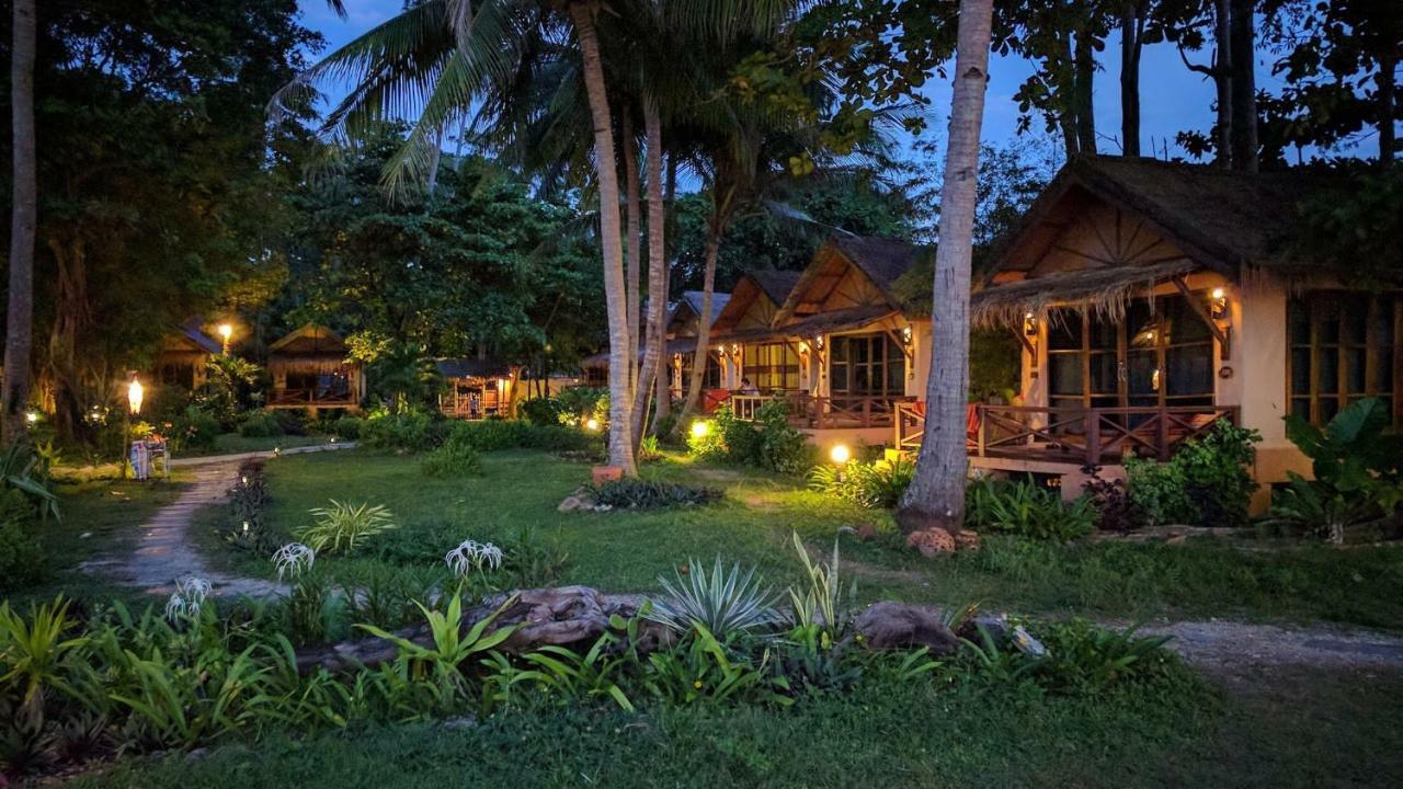 Nautilus Right On The Beach - Adult Only - Sha Extra Plus Ko Lanta Kültér fotó